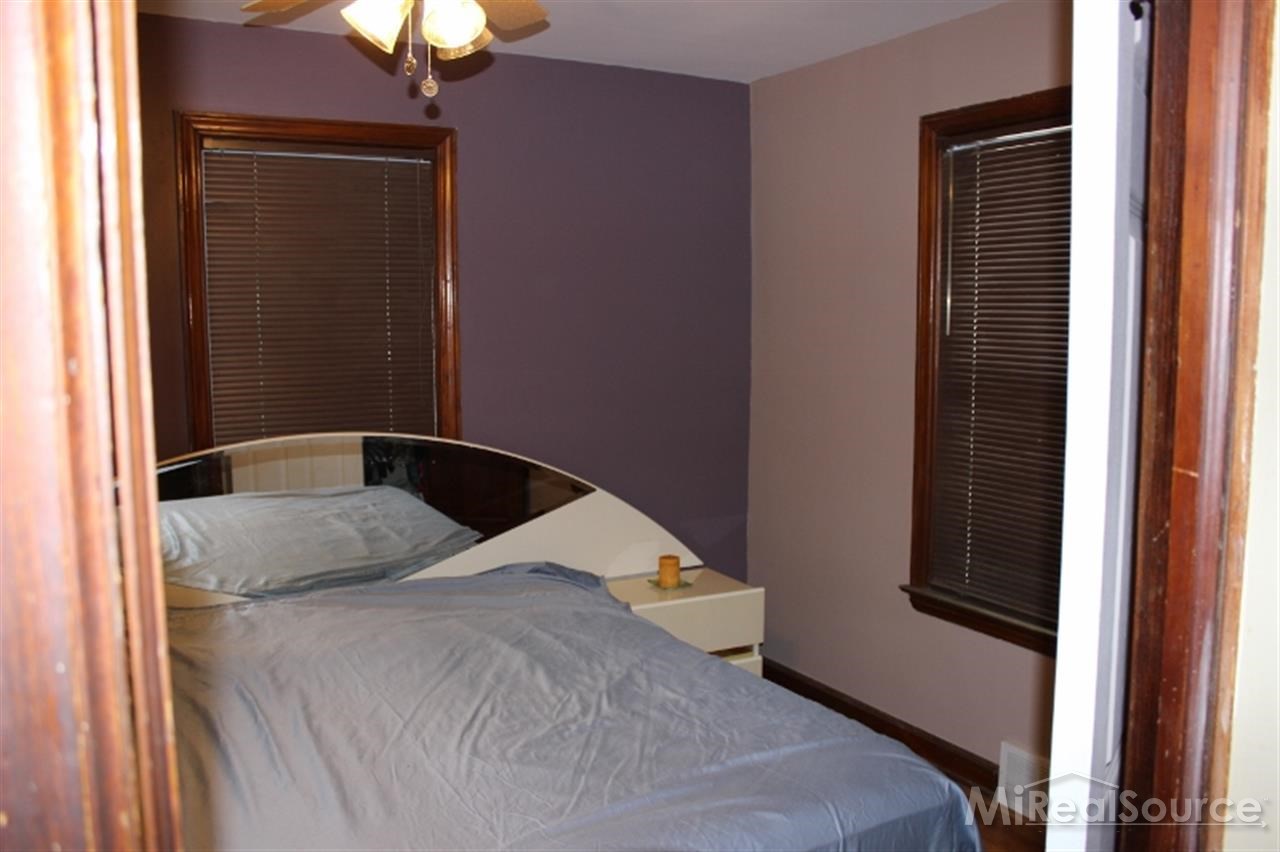 2936 Harvey Street Rochester, MI 48309 - Photo 14 of 29 This bedroom is located right next to the bathroom.
