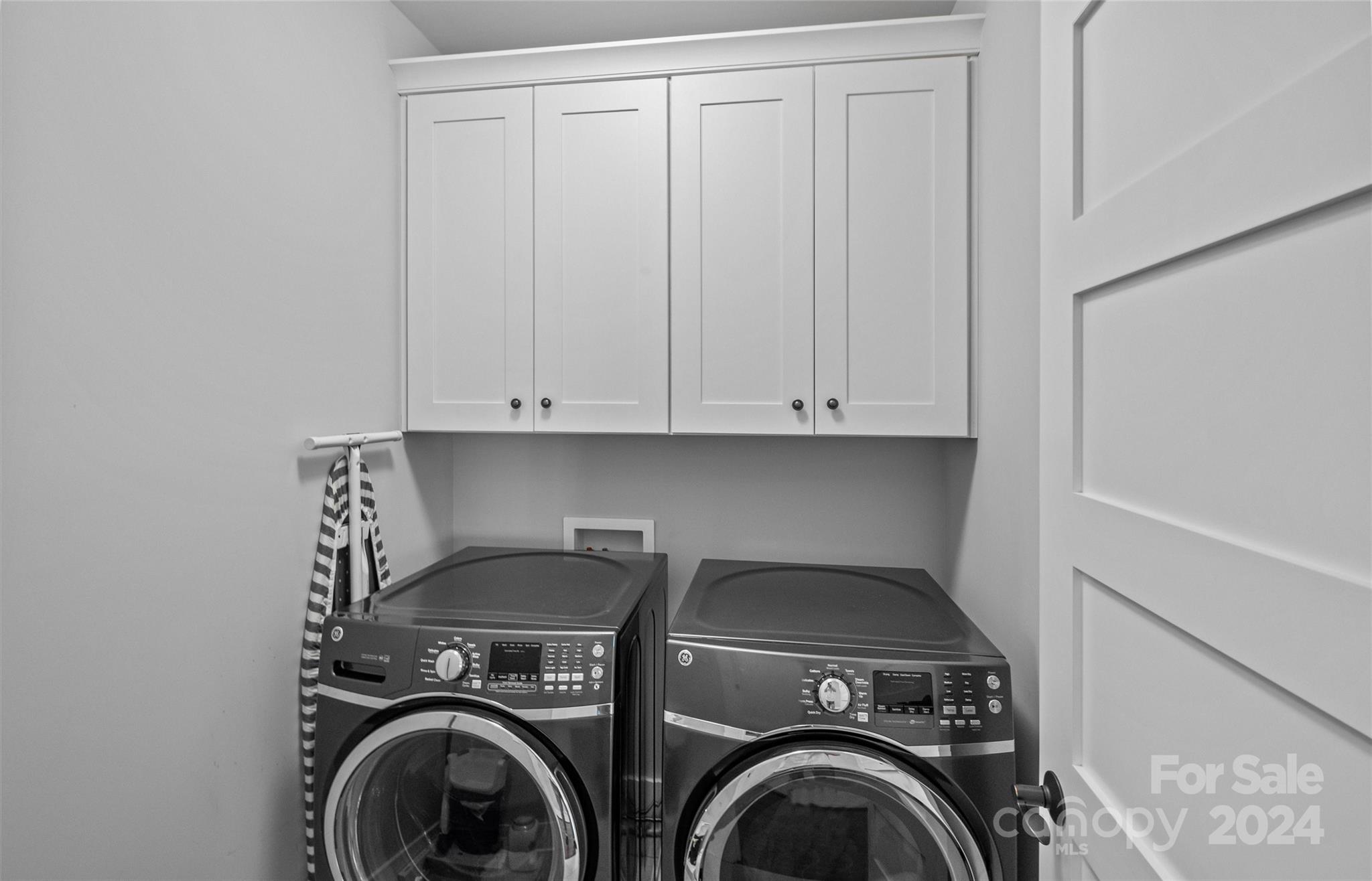 149 McAlway Road Charlotte, NC 28211 - Photo 36 of 48 a utility room with dryer and washer
