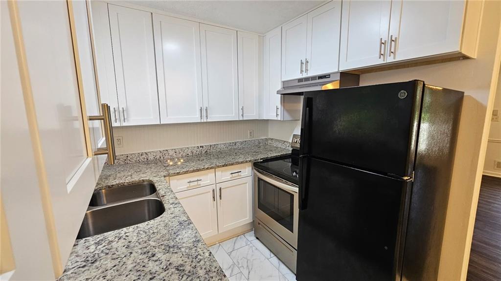 1231 Woodleigh Road Southwest Marietta, GA 30008 - Photo 10 of 20
