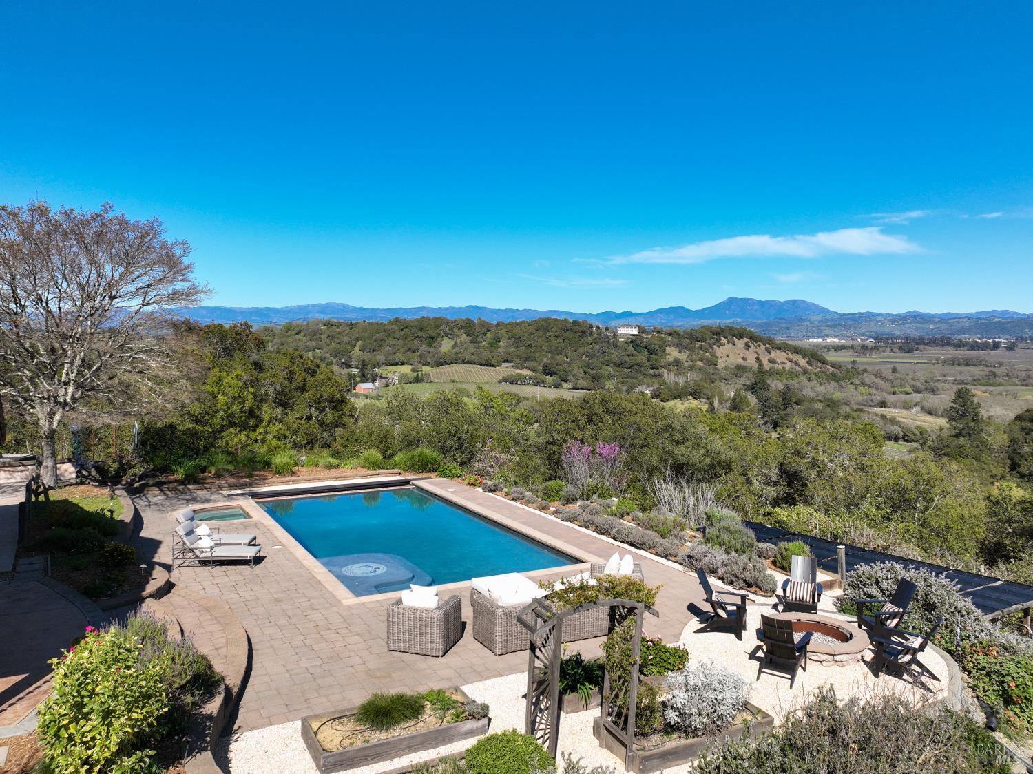 2405 Lewis Road Sebastopol, CA 95472 - Photo 37 of 58