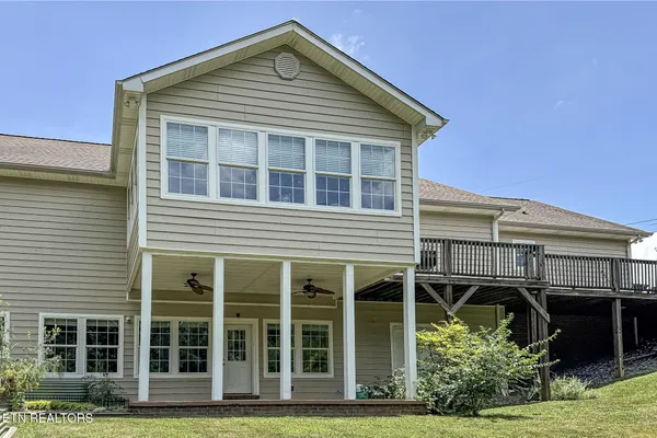 $679,900 | 618 Laurie Leigh Lane, Dandridge, TN 37725