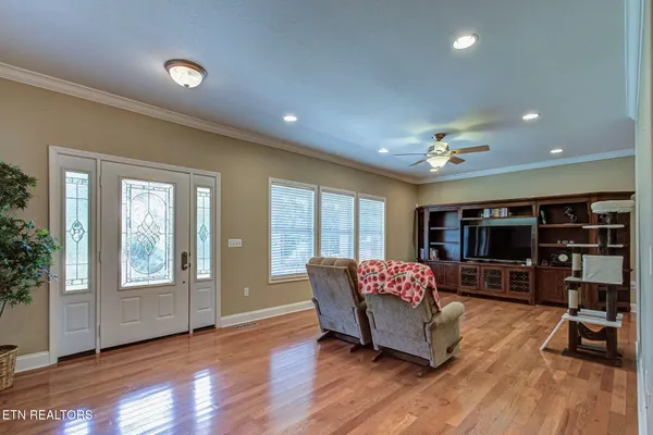 $679,900 | 618 Laurie Leigh Lane, Dandridge, TN 37725