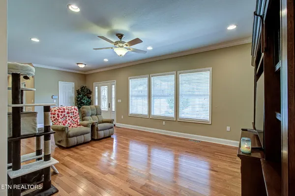 $679,900 | 618 Laurie Leigh Lane, Dandridge, TN 37725