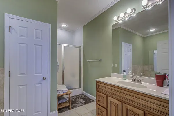 $679,900 | 618 Laurie Leigh Lane, Dandridge, TN 37725