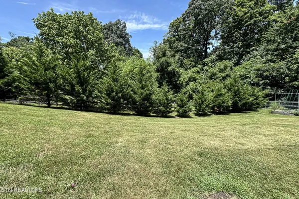 $679,900 | 618 Laurie Leigh Lane, Dandridge, TN 37725
