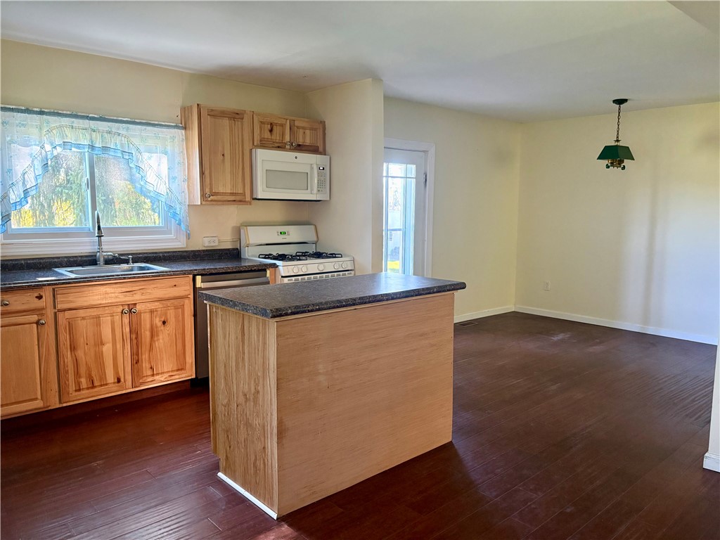 3645 Gorton Road Corning, NY 14830 - Photo 6 of 35 Open concept DR on Right