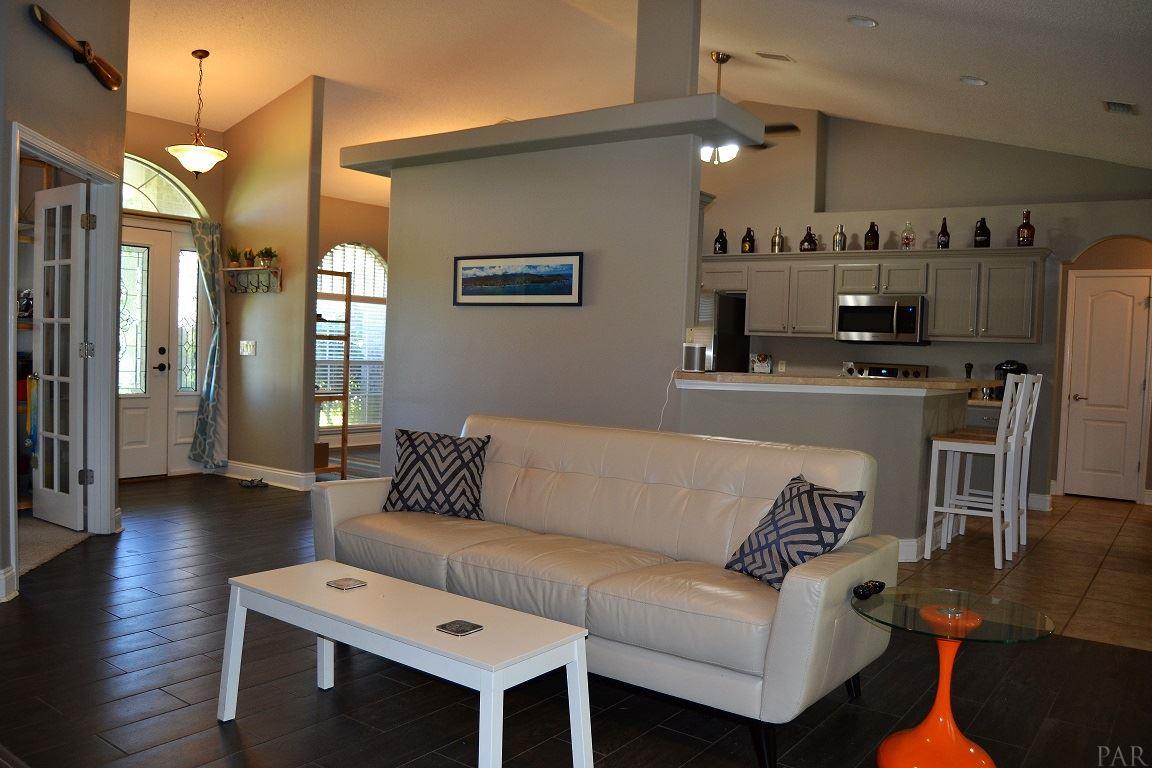 5464 Heatherton Road Milton, FL 32570 - Photo 5 of 39 Gallery Image 5