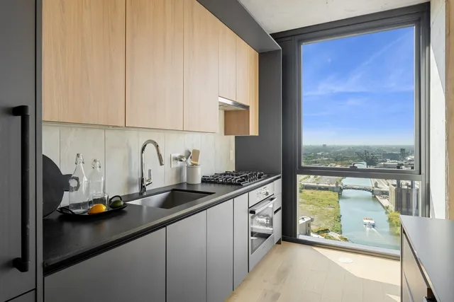 $4,250 | 234 West Polk Street, Unit 2501, Chicago, IL 60605