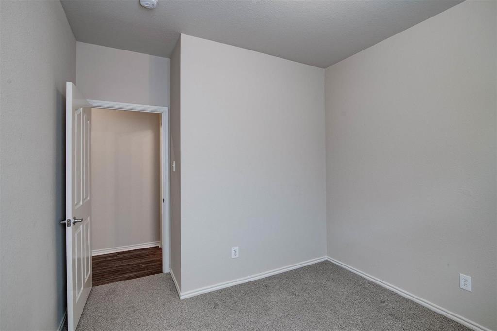 10860 Hawks Landing Road Fort Worth, TX 76052 - Photo 16 of 27
