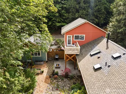 $955,000 | 11837 Venice Loop Northeast, Bainbridge Island, WA 98110