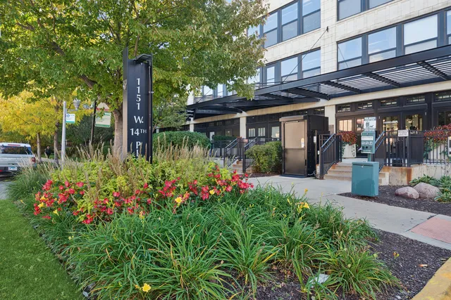 $399,000 | 1151 West 14th Place, Unit 238, Chicago, IL 60608