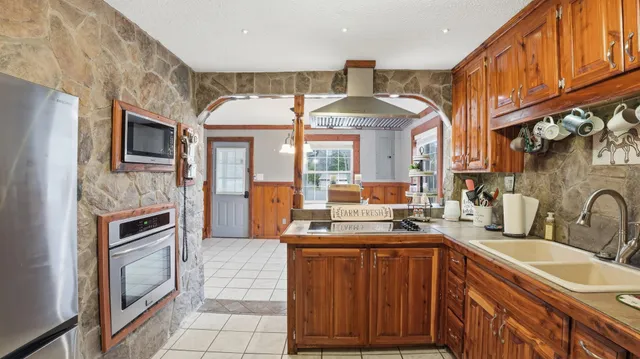 $359,999 | 7610 Highway 50, Pelham, TN 37366