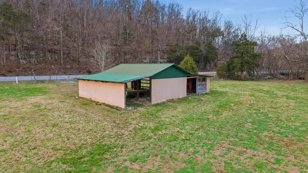$359,999 | 7610 Highway 50, Pelham, TN 37366