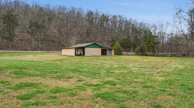 $359,999 | 7610 Highway 50, Pelham, TN 37366