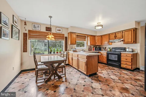 $569,900 | 29 Pierson Drive, Hockessin, DE 19707