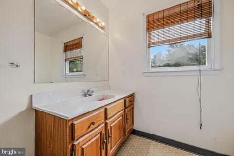 $569,900 | 29 Pierson Drive, Hockessin, DE 19707