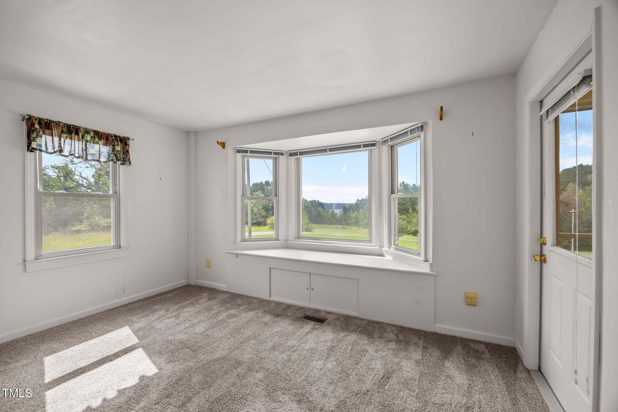 1105 Fontaine Road Roxboro, NC 27574 - Photo 8 of 51 42-web-or-mls-IMG_7645