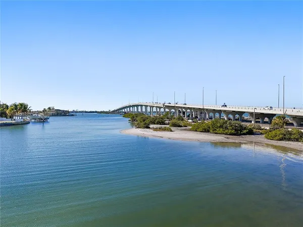 $289,999 | 131 Bluff View Drive, Unit 109, Belleair Bluffs, FL 33770
