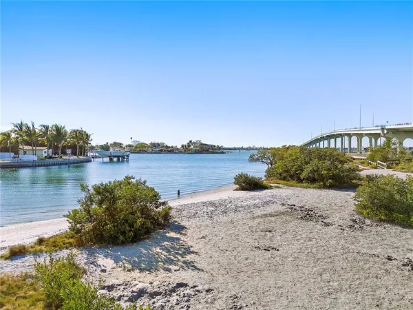 $289,999 | 131 Bluff View Drive, Unit 109, Belleair Bluffs, FL 33770