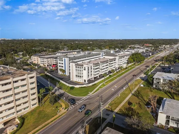 $289,999 | 131 Bluff View Drive, Unit 109, Belleair Bluffs, FL 33770