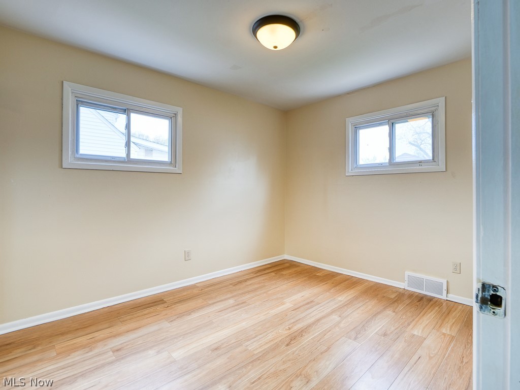 6025 Smith Road Brook Park, OH 44142 - Photo 16 of 35