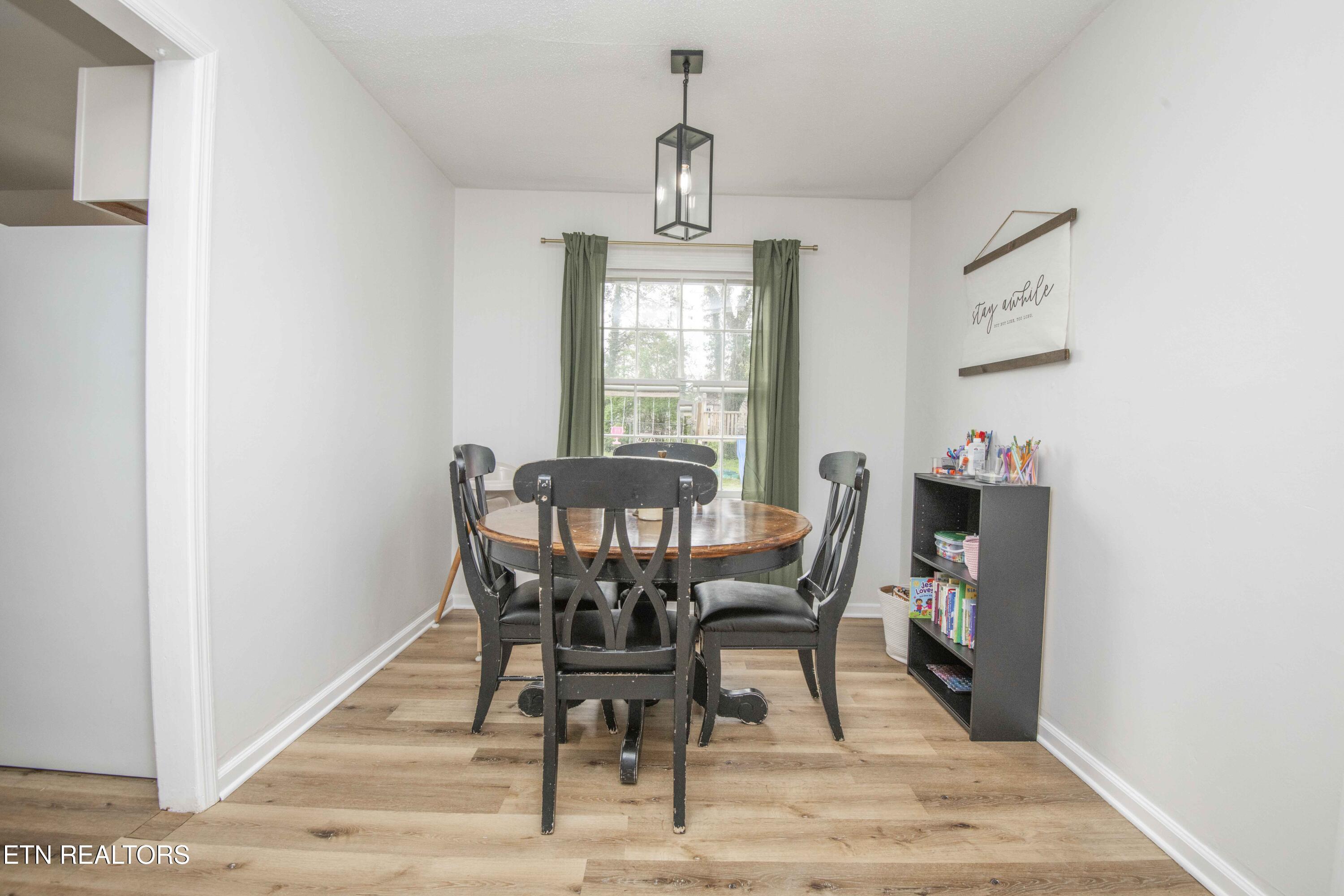 302 Hamilton Road Knoxville, TN 37920 - Photo 11 of 40 dining 1_1