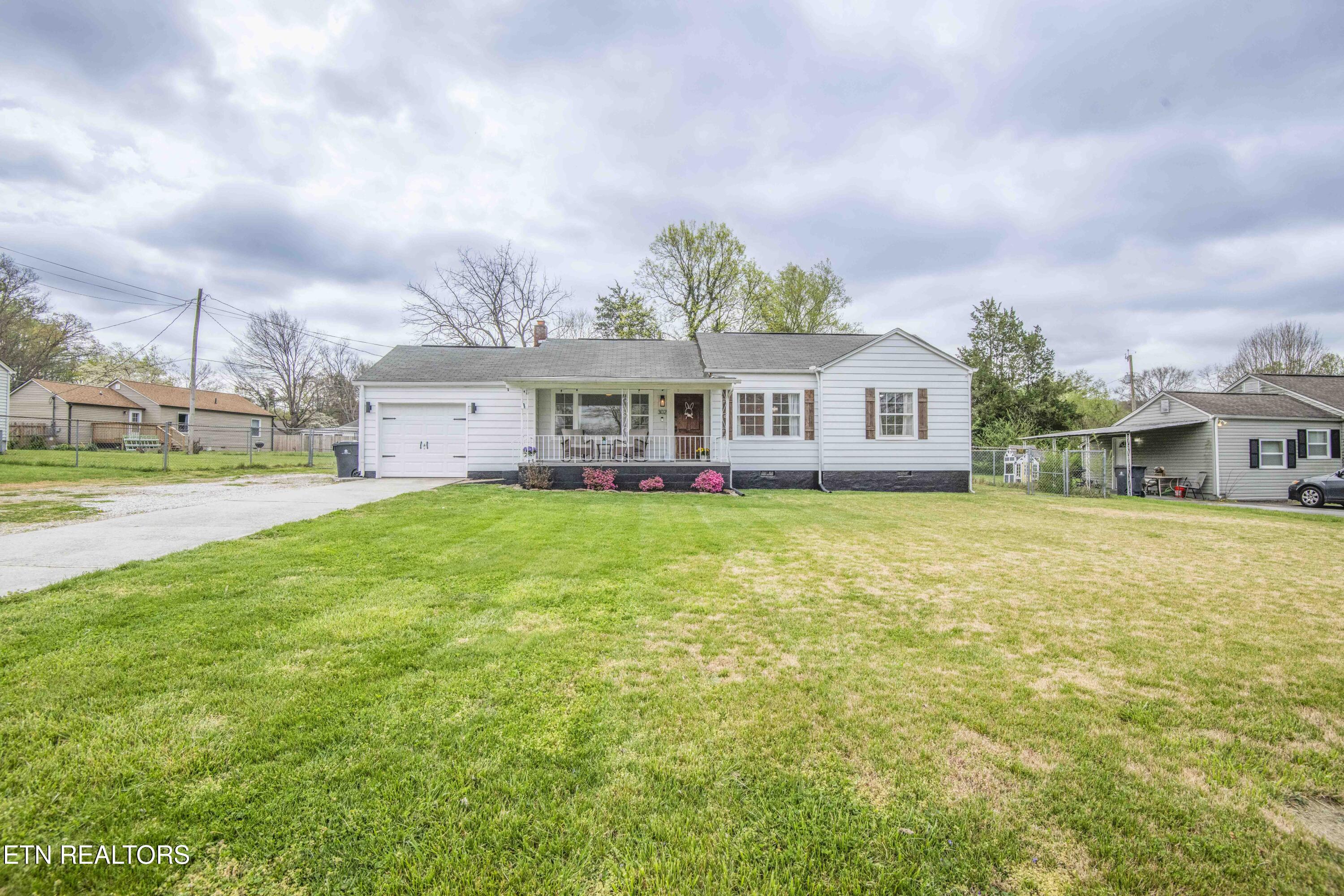 302 Hamilton Road Knoxville, TN 37920 - Photo 2 of 40 exterior_1