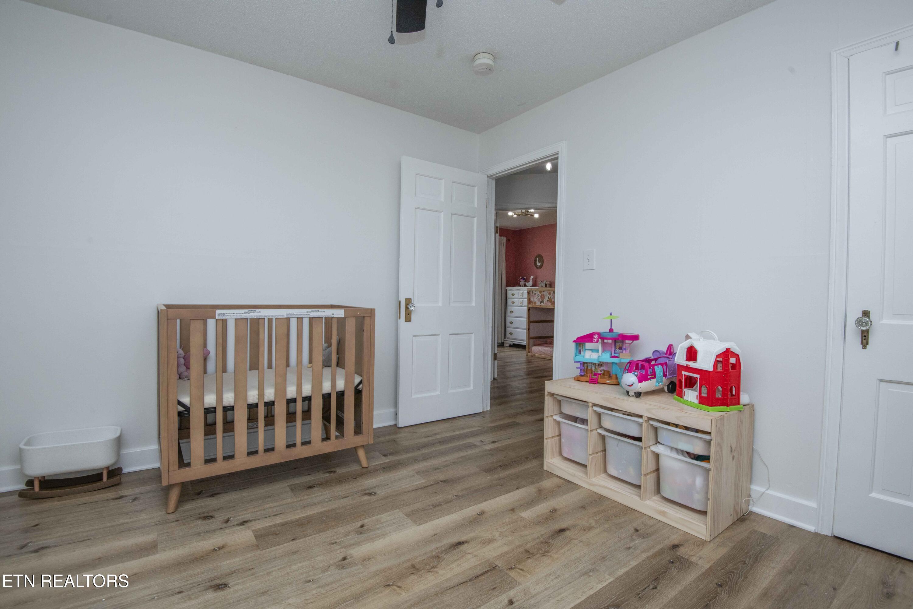 302 Hamilton Road Knoxville, TN 37920 - Photo 24 of 40 second bed 1_1