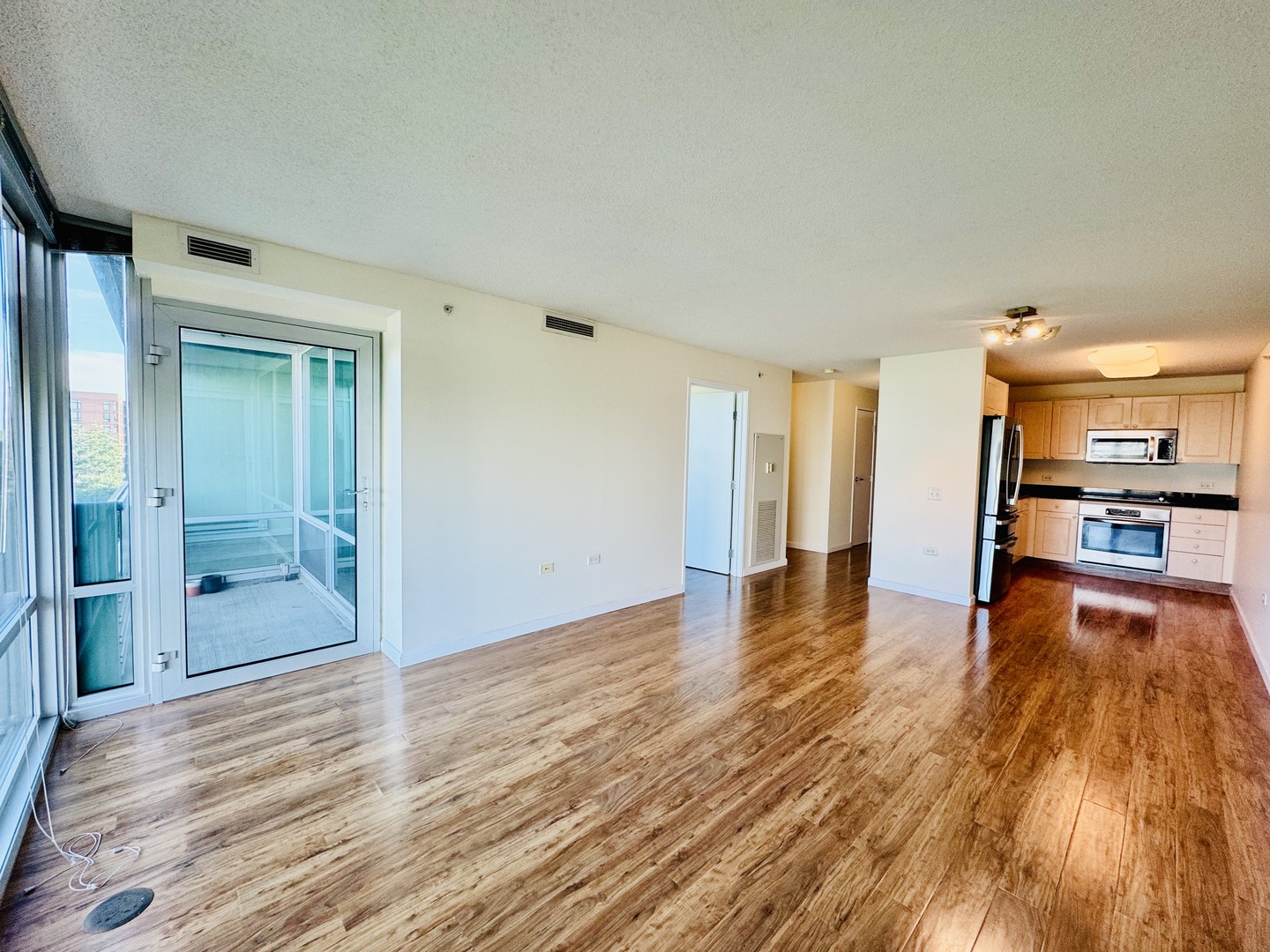 800 Elgin Road, Unit 812 Evanston, IL 60201 - Photo 4 of 19