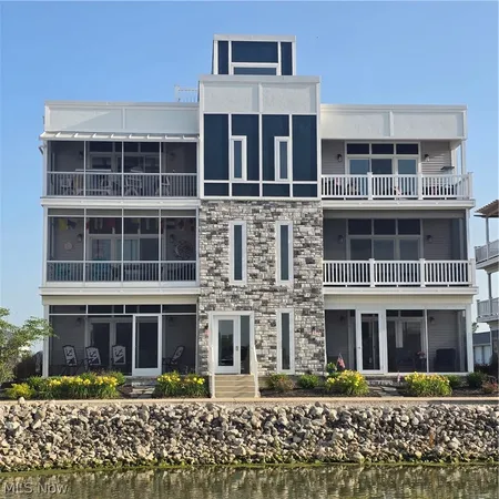 $498,800 | 2731 South S Harbor, Unit 1122, Lakeside Marblehead, OH 43440