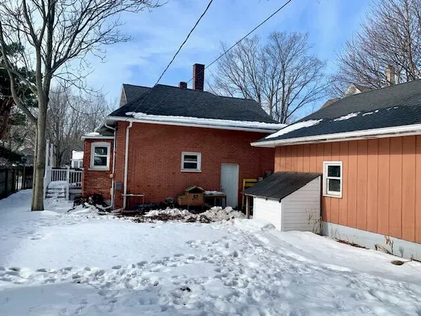 $359,000 | 406 North Rowe Street, Ludington, MI 49431