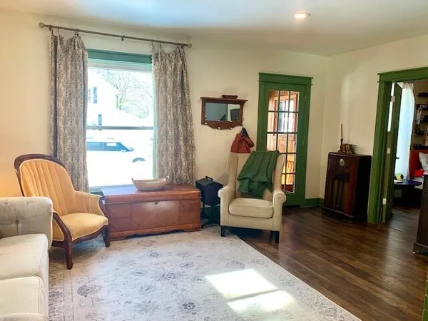 $359,000 | 406 North Rowe Street, Ludington, MI 49431
