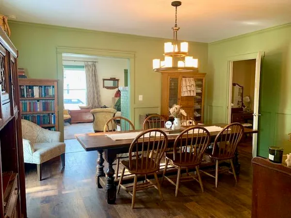 $359,000 | 406 North Rowe Street, Ludington, MI 49431
