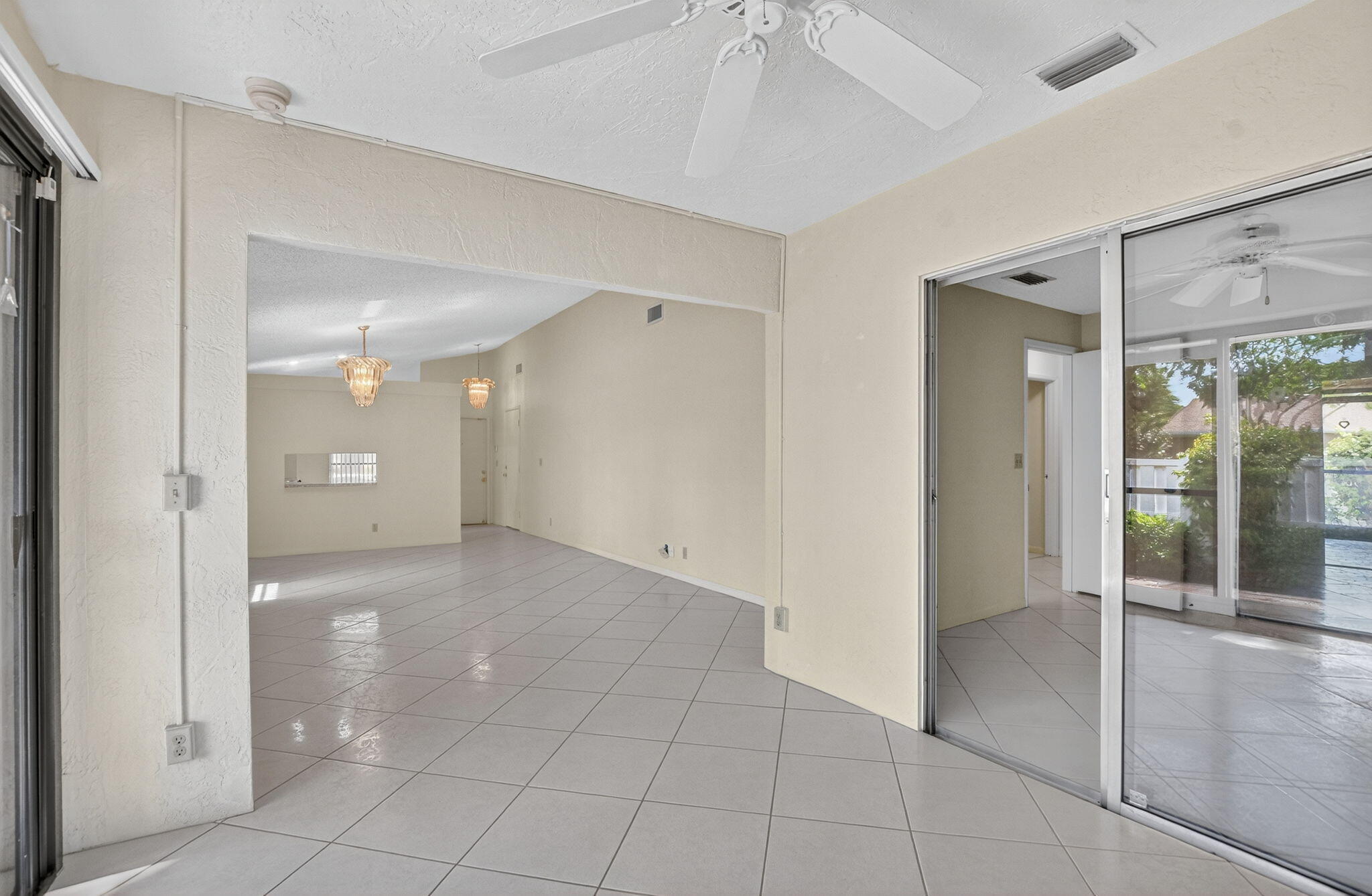 8129 Springtree Road Boca Raton, FL 33496 - Photo 17 of 65 17-web-or-mls-DSC_1119