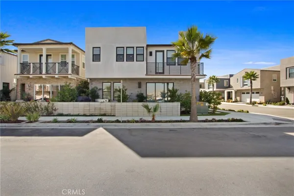 $3,999,900 | 208 Ocean Place, Seal Beach, CA 90740