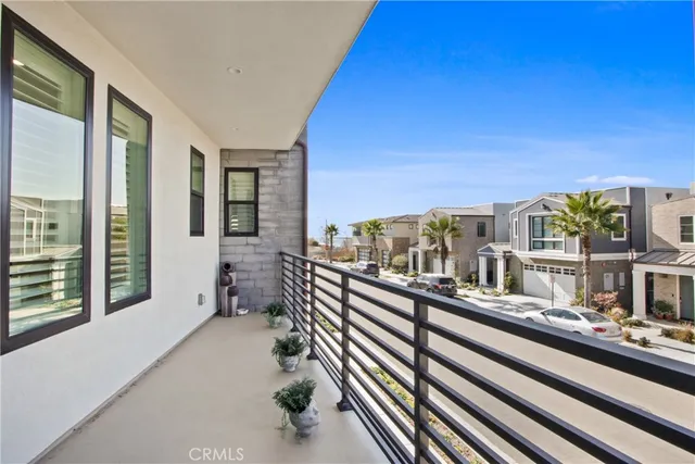 $4,299,900 | 208 Ocean Place, Seal Beach, CA 90740