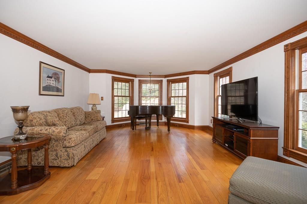 8 Old Stafford Road Holland, MA 01521 - Photo 11 of 38