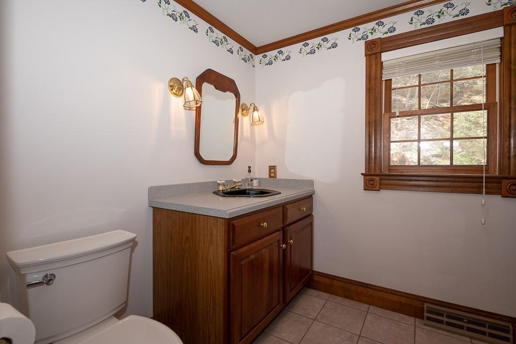 8 Old Stafford Road Holland, MA 01521 - Photo 19 of 38