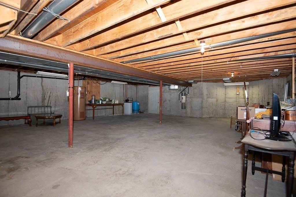 8 Old Stafford Road Holland, MA 01521 - Photo 32 of 38