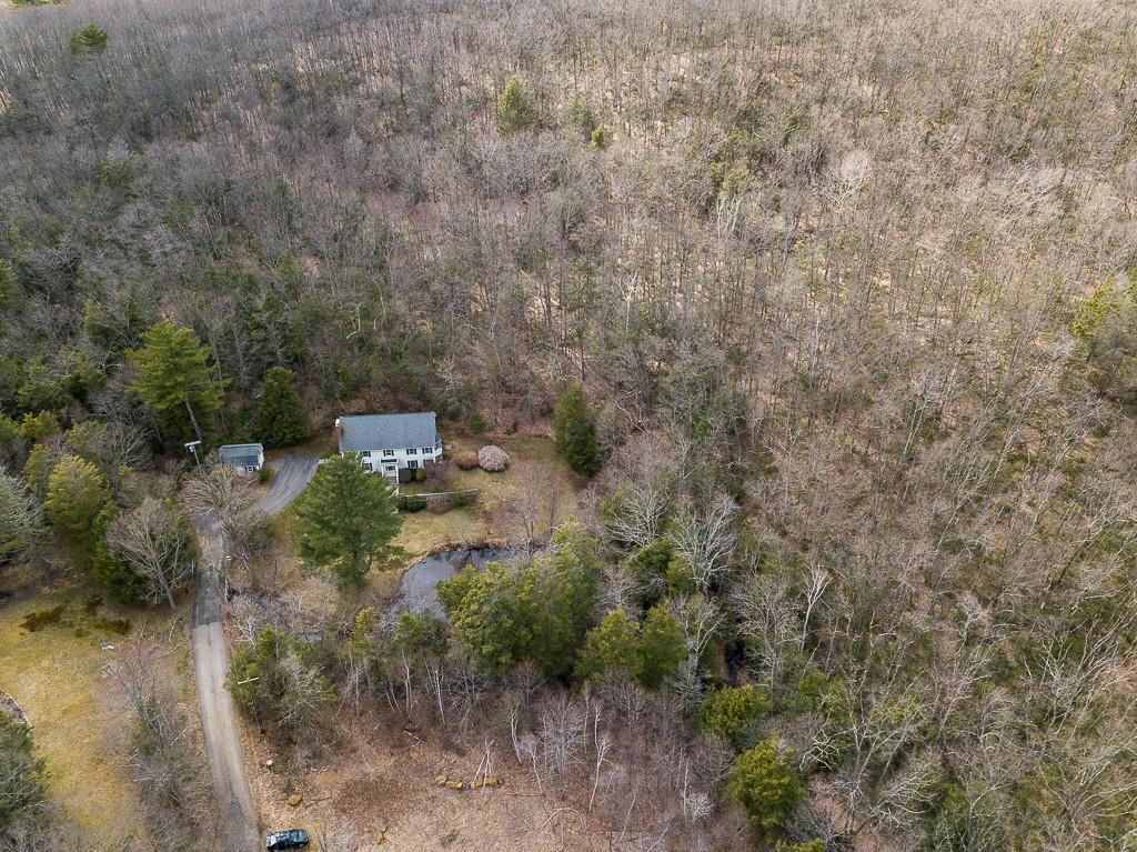 8 Old Stafford Road Holland, MA 01521 - Photo 4 of 38