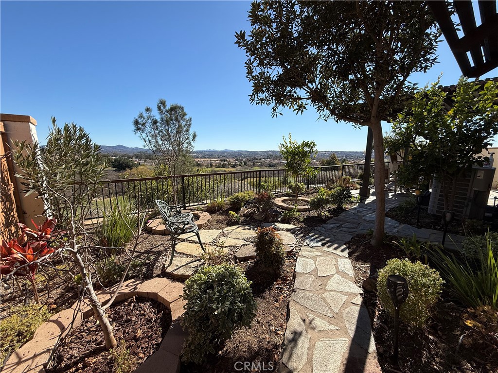 1229 Breakaway Drive Oceanside, CA 92057 - Photo 22 of 36