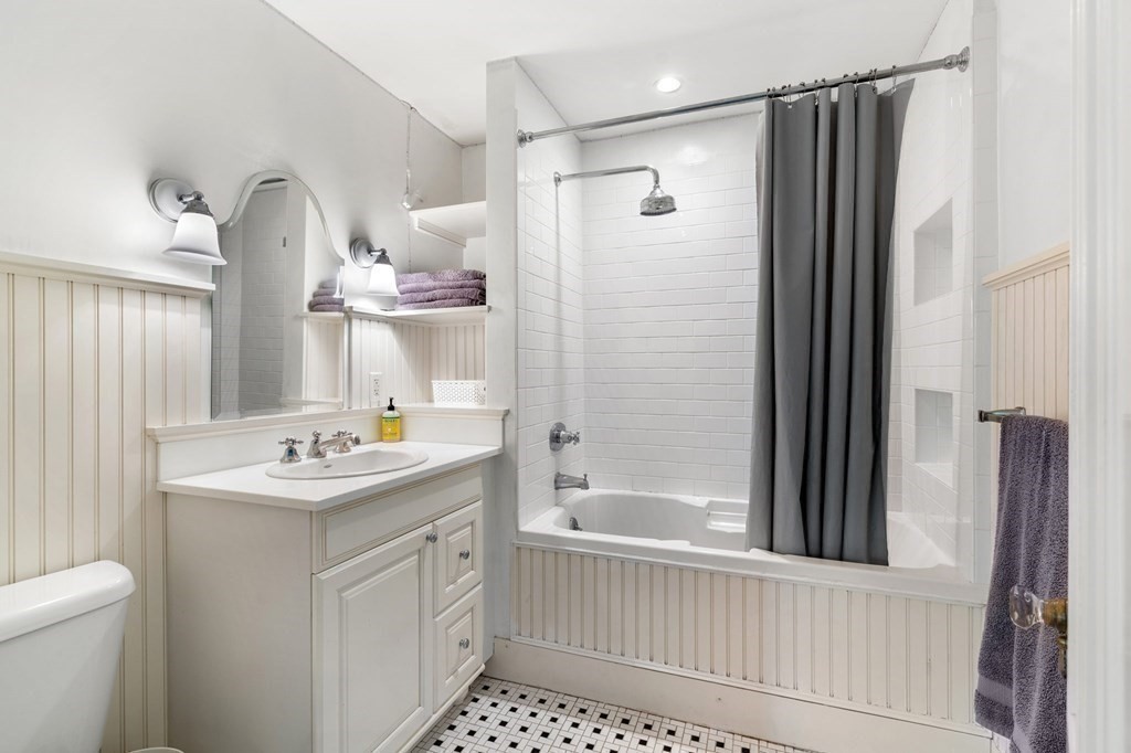 143 Grapevine Road Wenham, MA 01984 - Photo 23 of 36