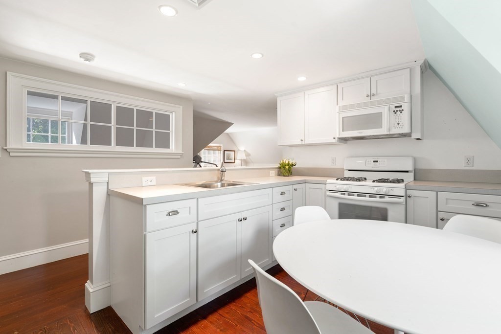 143 Grapevine Road Wenham, MA 01984 - Photo 28 of 36