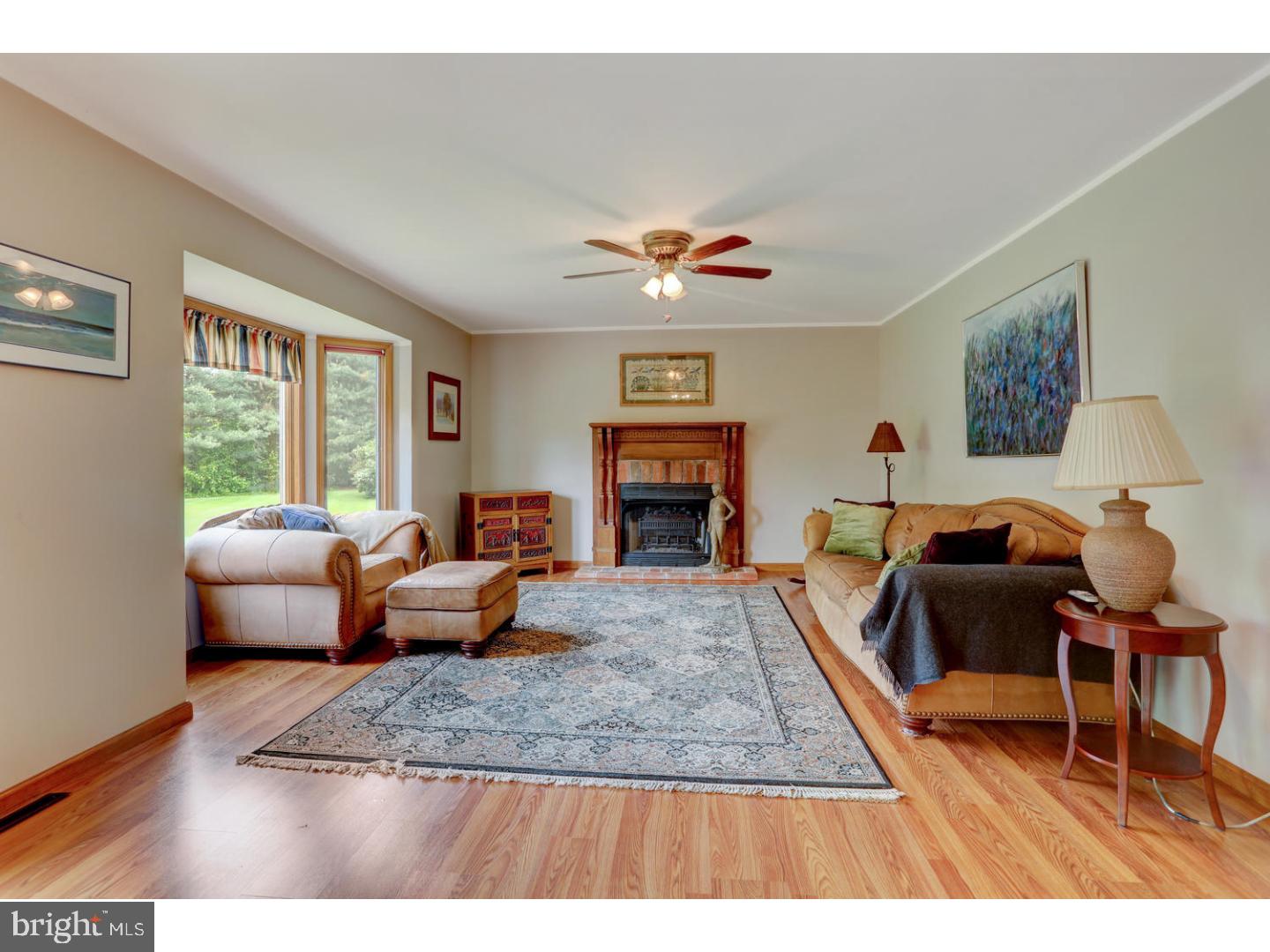 4 Harker Road Chesterfield, NJ 08515 - Photo 4 of 25
