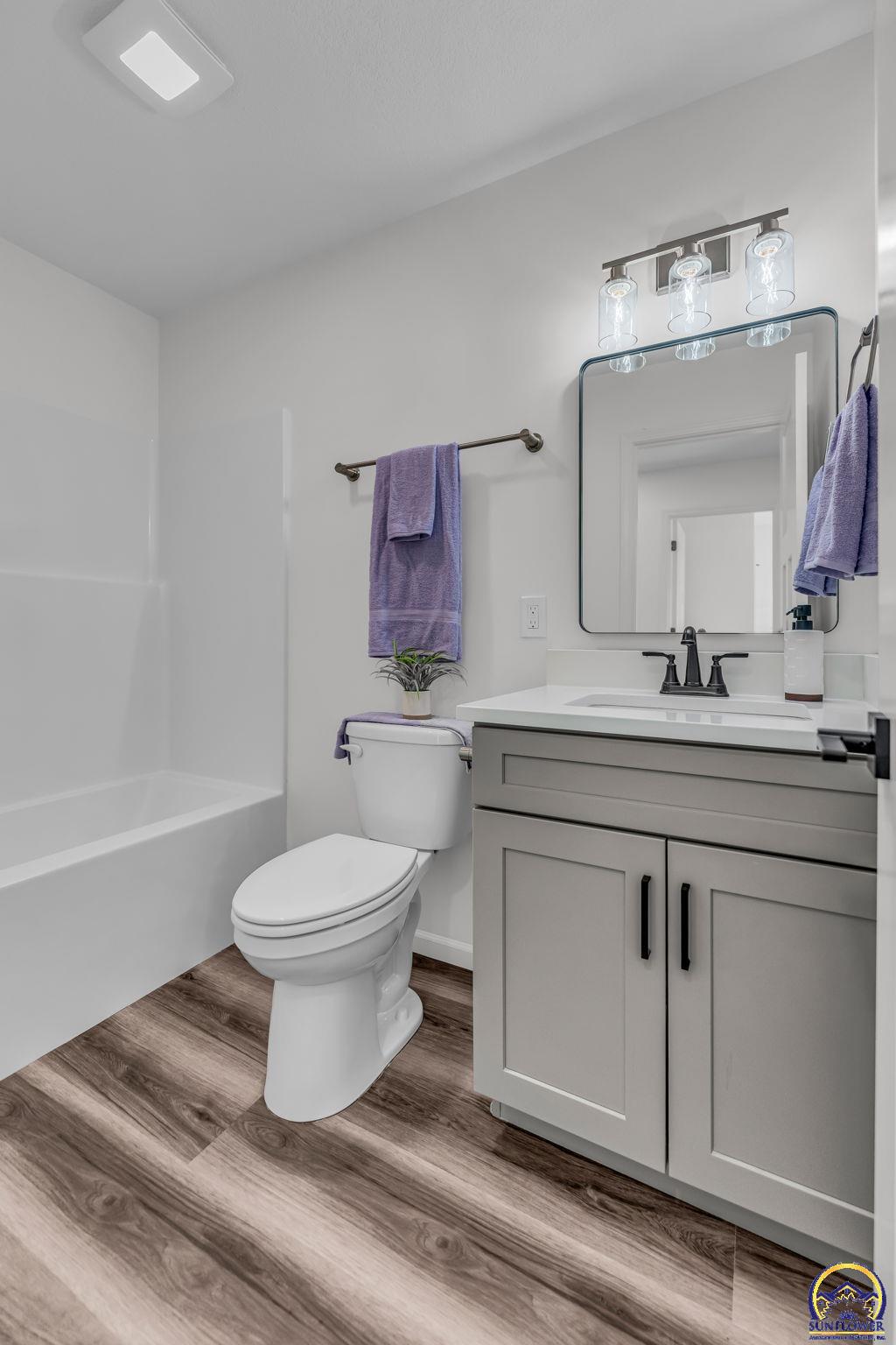 1925 Northwest Vail Court Topeka, KS 66608 - Photo 15 of 24