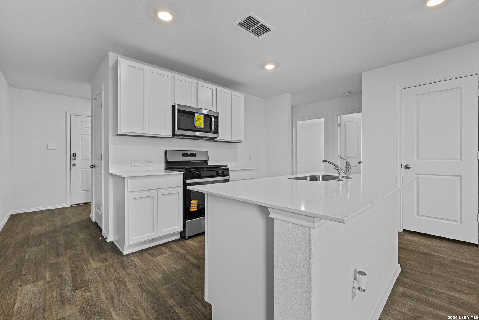 12539 Ivory Parkway Converse, TX 78109 - Photo 5 of 22