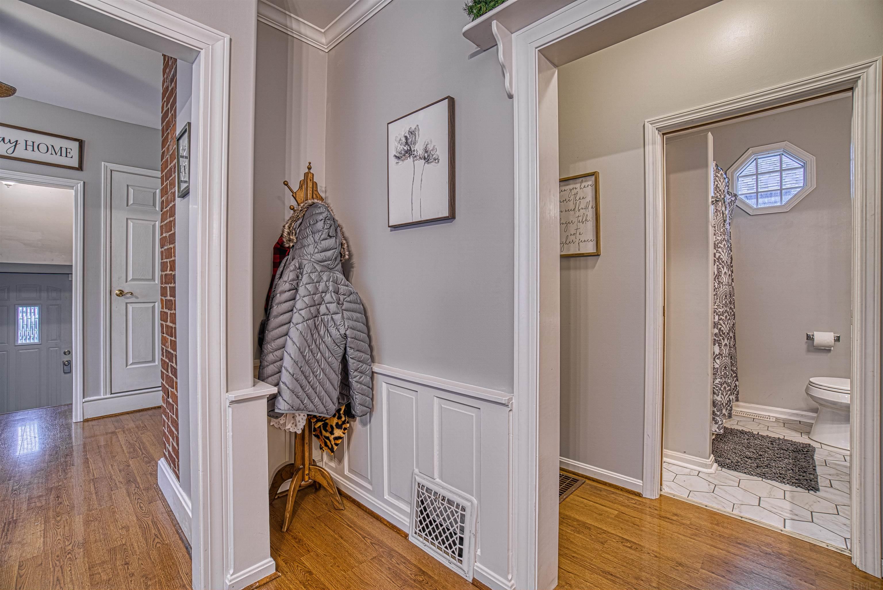 1817 Stringtown Road Evansville, IN 47711 - Photo 11 of 29 Gallery Image 11