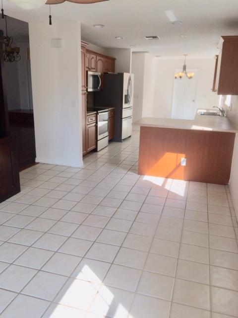 19901 Milan Terrace Boca Raton, FL 33434 - Photo 5 of 27 View into Kitchen
