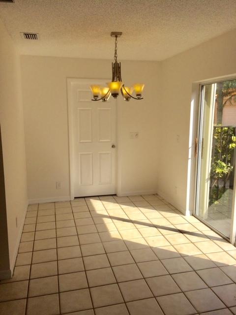 19901 Milan Terrace Boca Raton, FL 33434 - Photo 6 of 27 Breakfast area