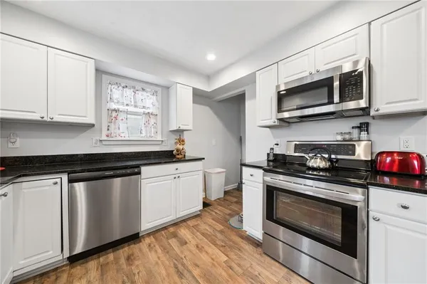 $290,000 | 605 West Grant Street, Houston, PA 15342